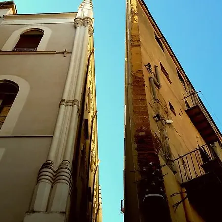 Dimora Hostel *