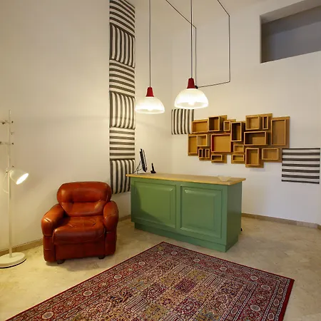 Dimora Hostel